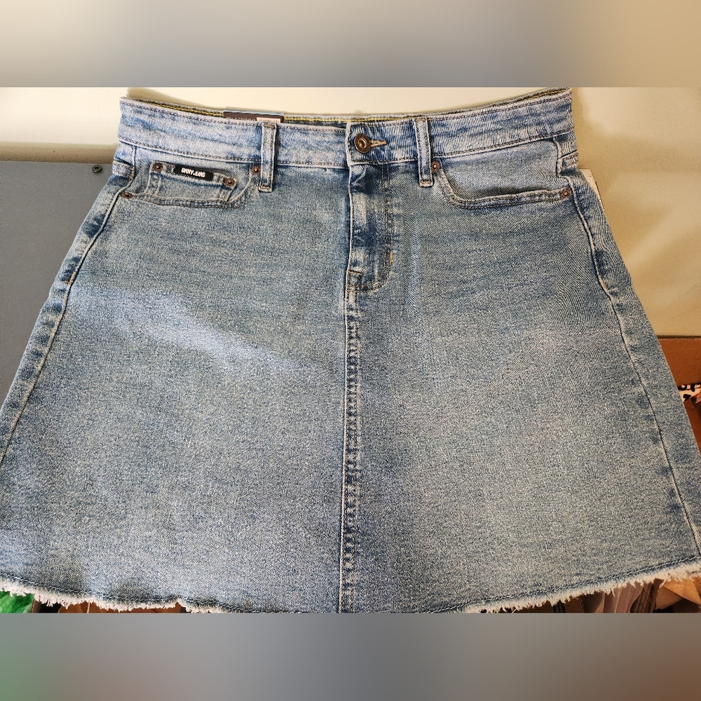 DKNY Lt Blue Denim Skirt Size 10